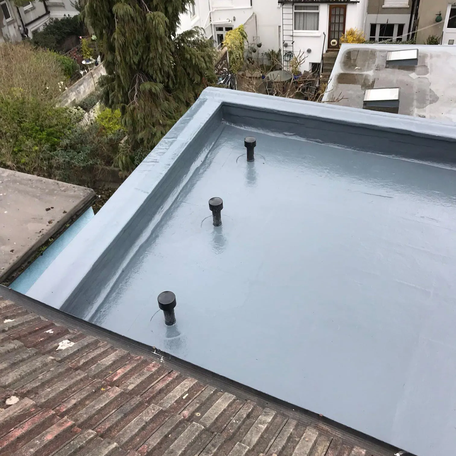 base layer for flat roofing
